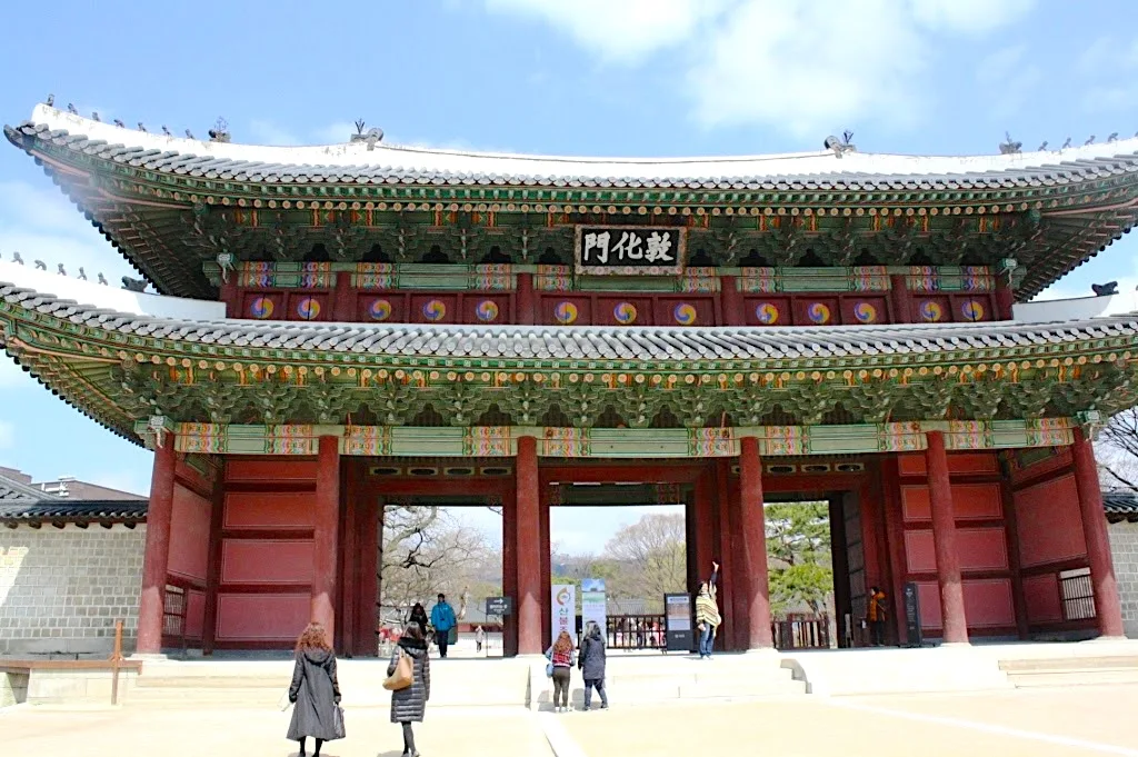 Seoul Unveiled: An exciting adventure aboard the Seoul City Tour Bus