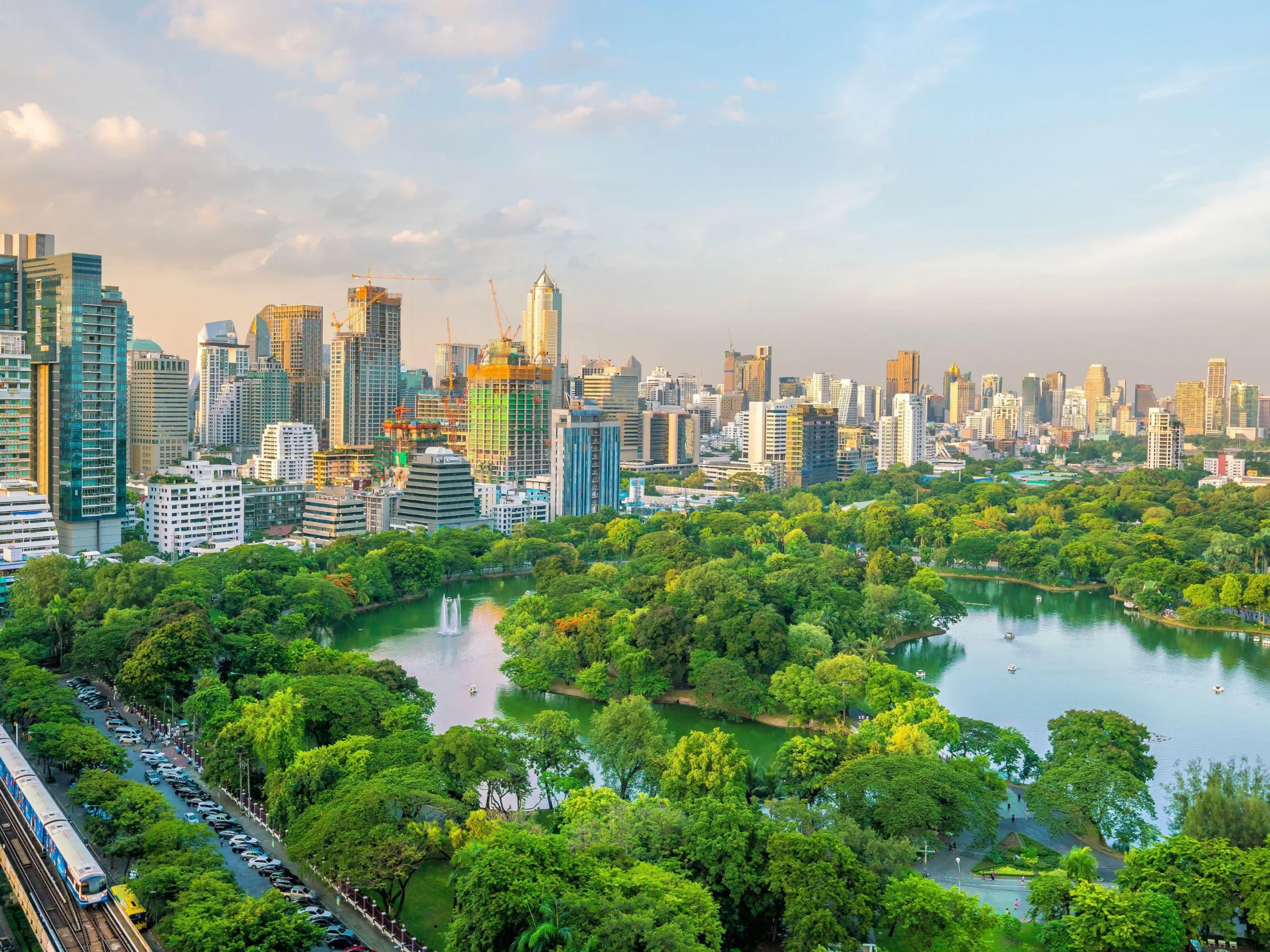 Crowne Plaza Bangkok Lumpini Park