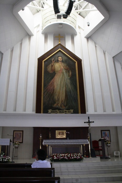 Divine Mercy image.