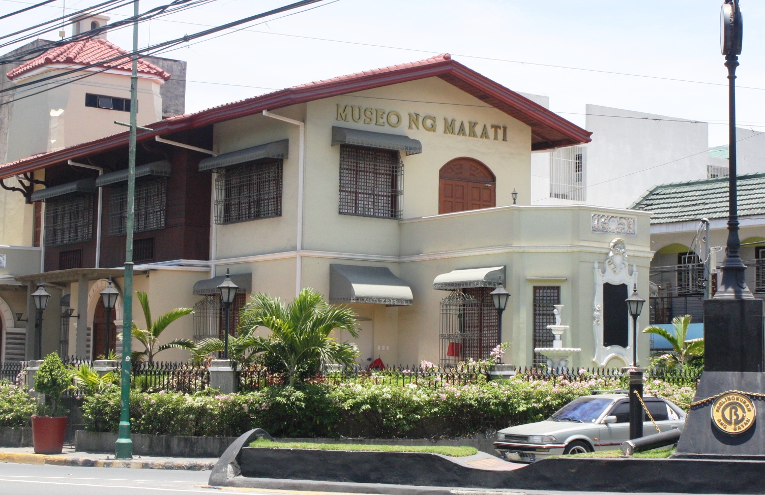 The old town hall is now a museum.