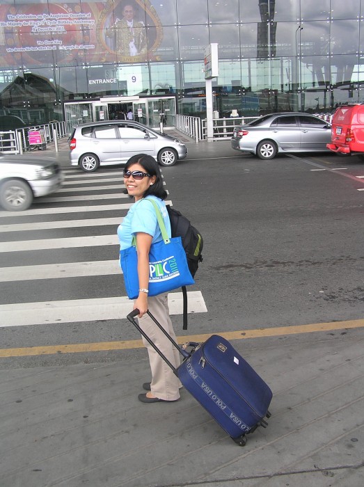 Being a light packer is an advantage. A heavy baggage can often become a burden in your travels.
