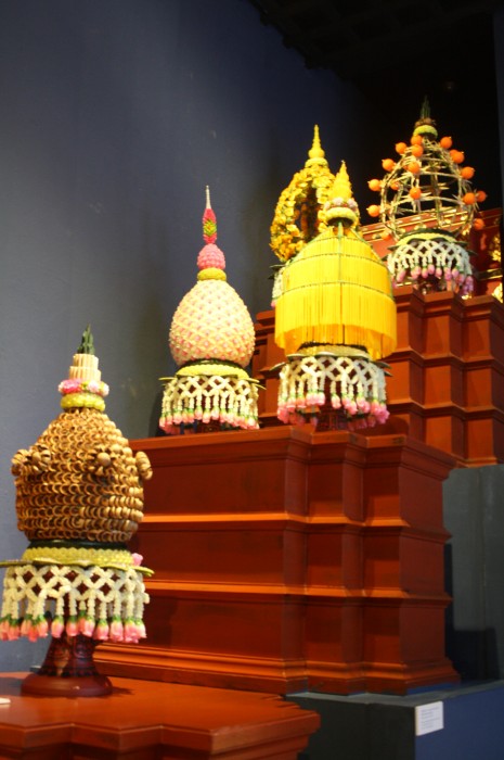 Lanna worship offerings.