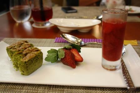 And the De-Lightful dessert.