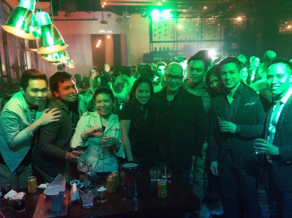 Libiran (2nd from right) with his friends and this blogger's (3rd from left) former colleagues at the Manila Hotel.