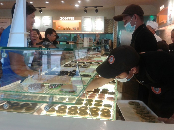 Choose your donuts.