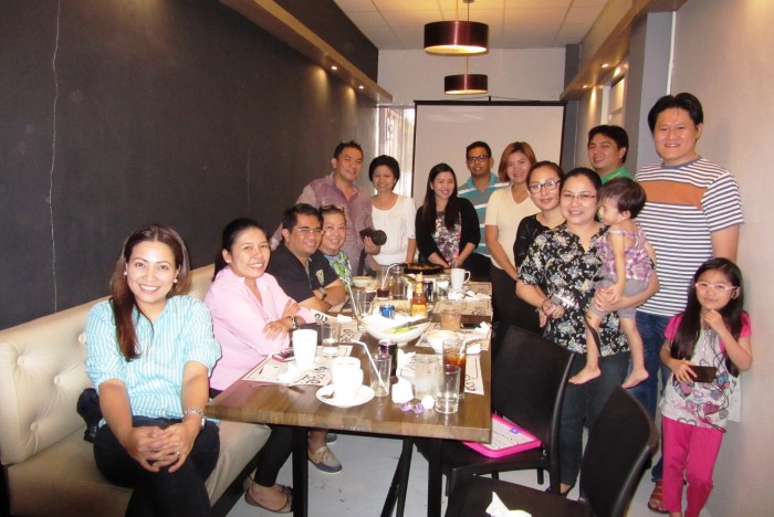 Negros bloggers with the FNC team.