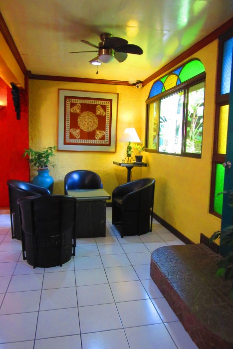 The common area inside the inn.