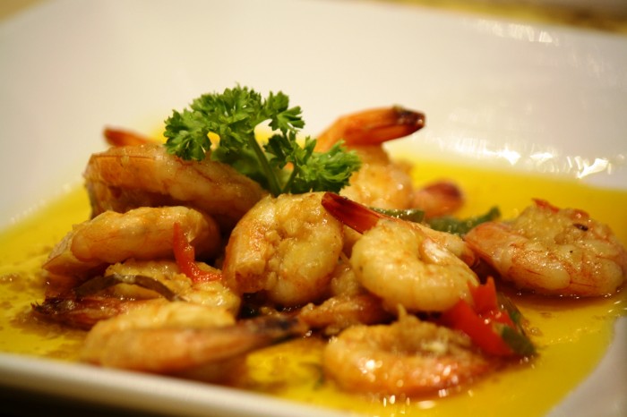 The Buttered Garlic Shrimp really looks sumptuous.