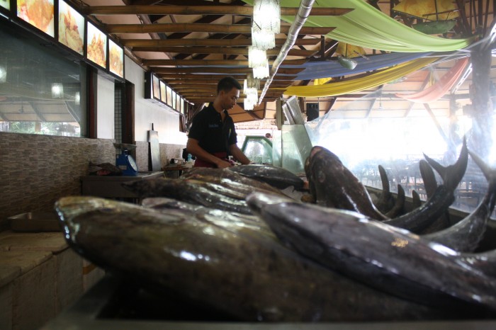 A large variety of fresh seafood.