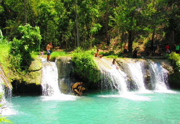 Cambugahay Falls