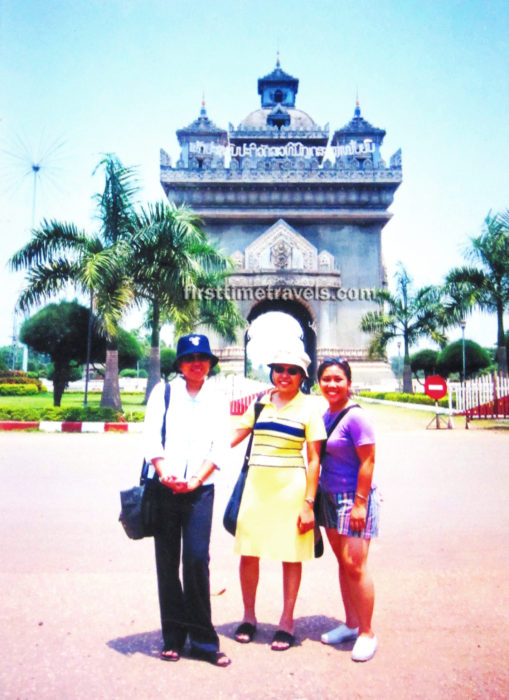 Patuxai ASEAN Laos