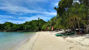 Taklong Island