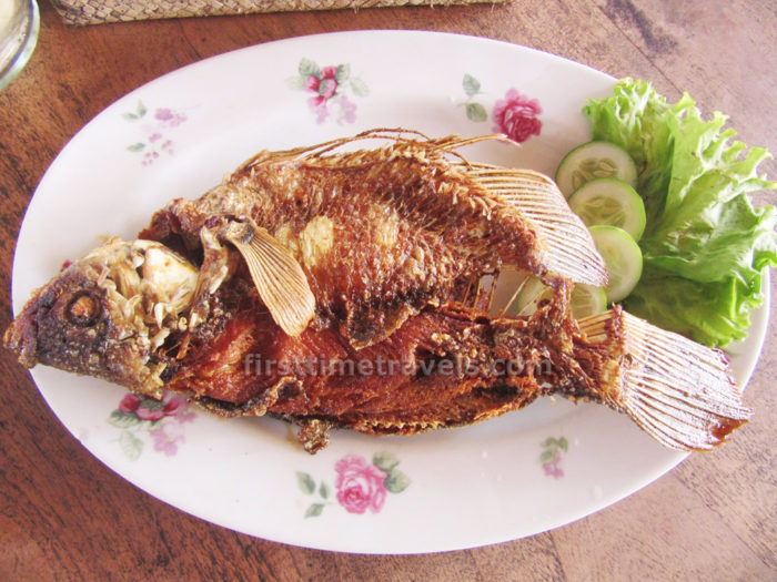 Saung Makan Bu Empat