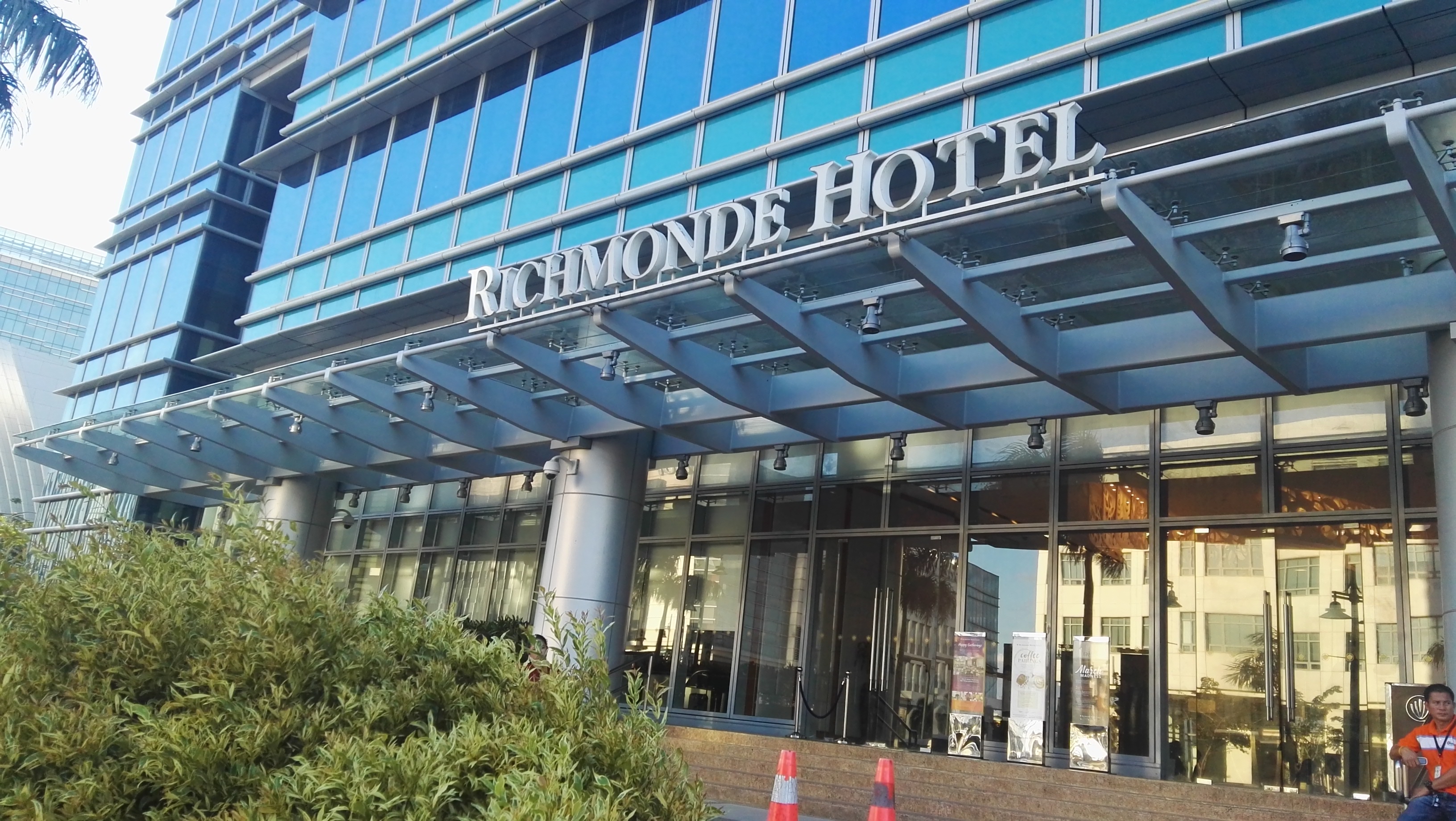 Richmonde Hotel Iloilo | First-Time Travels