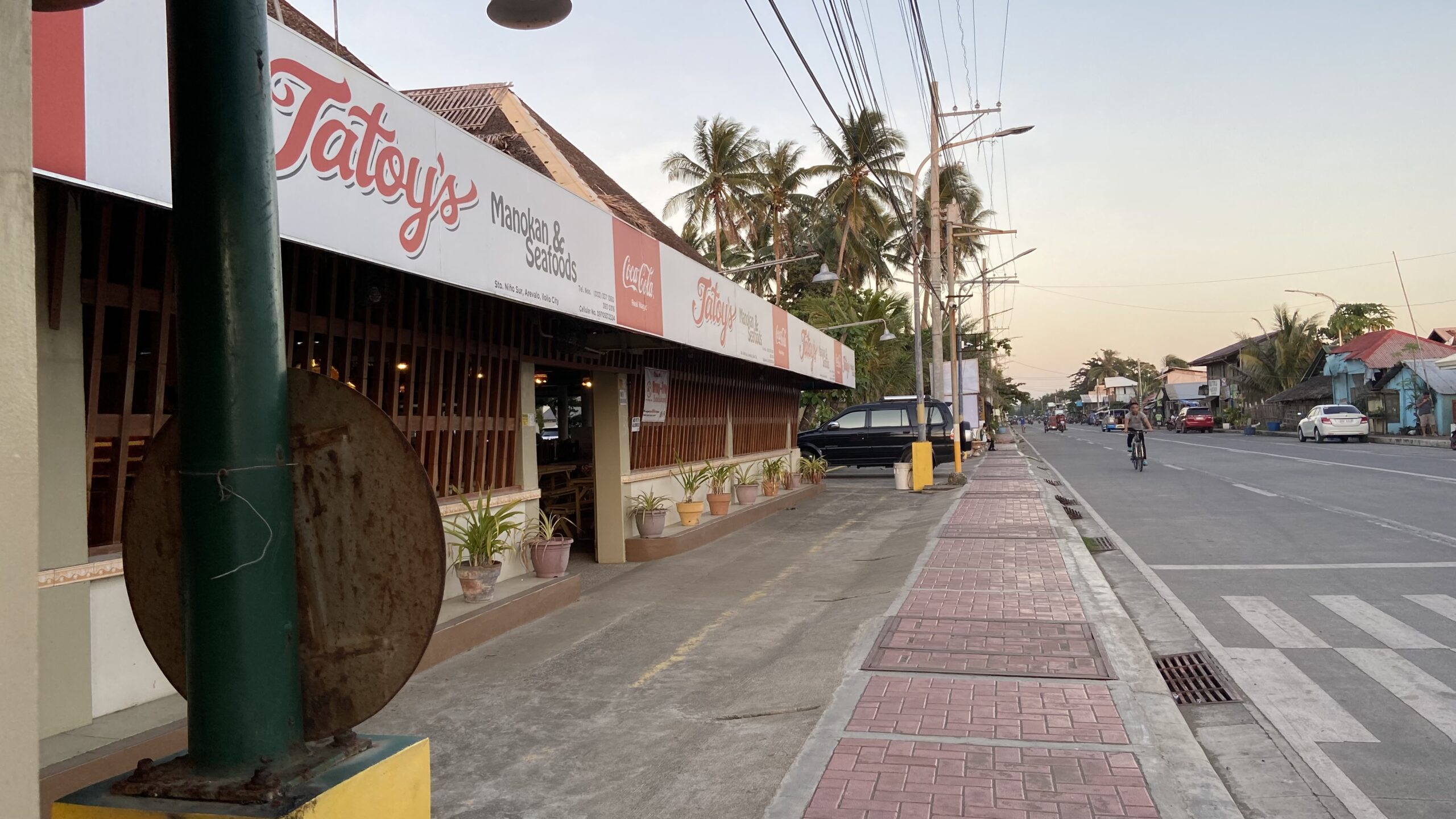 Tatoy's Manokan and Seafoods Iloilo
